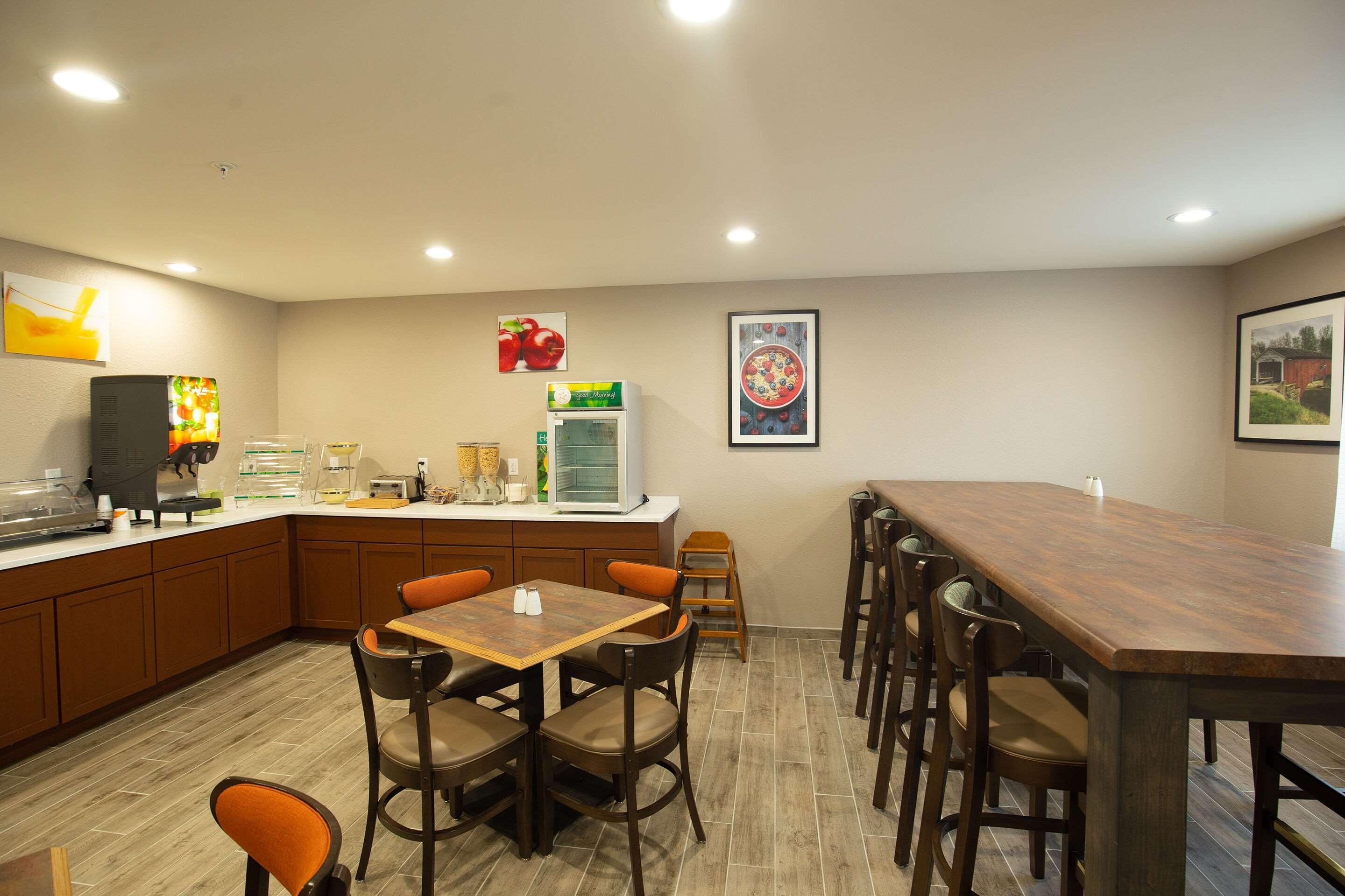 Quality & Near I-8090 Hotel 2*